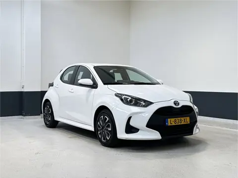 Toyota Yaris 1.5 Hybrid Active | Camera | Carplay/ Android Auto| PDC | NL | 1 EIg|