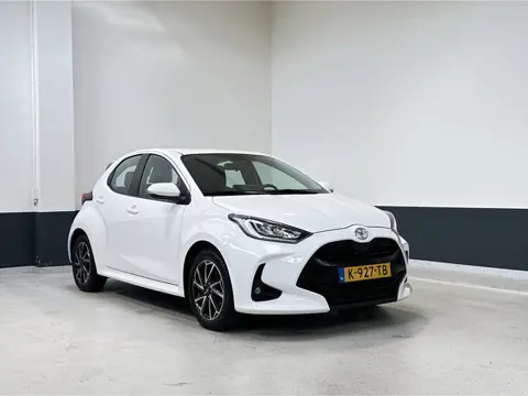 Toyota Yaris 1.5 VVT-i Business Plus | NL | 1 Eig | Navigatie| LM velgen | Apple Carplay/ Android Au
