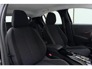 Foto 18 van Peugeot e-208 EV Active 50 kWh 3-Fase | Navigatie via Apple Carplay/Android Auto | Cruise Control |