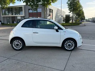 Foto 16 van Fiat 500 0.9 TwinAir by Gucci Cabrio Airco/Pdc APK