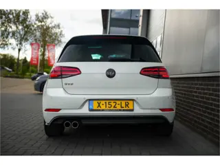 Foto 18 van Volkswagen Golf 7.5 2.0 TDI GTD 184 pk /Automaat/ Pano-Dak/ Sport-Stoelen/ Stoel.Verw/ Adap.Cruise/