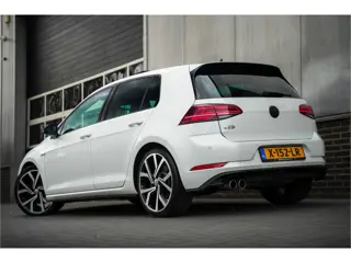 Foto 12 van Volkswagen Golf 7.5 2.0 TDI GTD 184 pk /Automaat/ Pano-Dak/ Sport-Stoelen/ Stoel.Verw/ Adap.Cruise/