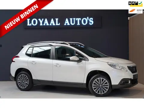 Peugeot 2008 1.2 PureTech Blue Lion | NAVI | GLAZEN-DAK | AIRCO | TREKHAAK | PDC | NAP | APK.