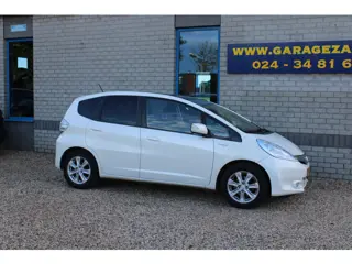 Foto 12 van Honda Jazz 1.4 Hybrid Elegance Trekhaak Navi Camera Panoramadak