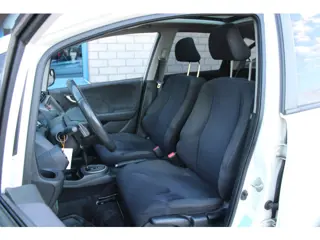 Foto 16 van Honda Jazz 1.4 Hybrid Elegance Trekhaak Navi Camera Panoramadak