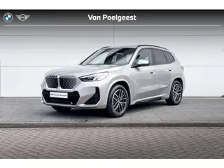 BMW iX1 eDrive20 67 kWh M Sport Edition | M-Sport | Driving Assistant Plus| Glazen panoramadak