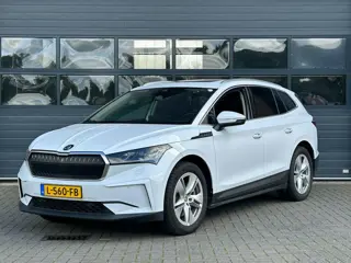 SKODA ENYAQ 80 (90% SOH) I SCHUIF/KANTELDAK I STOELVERWARMING I LEDEREN SPORTSTOELEN I P-CAMERA