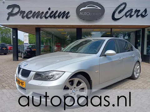 BMW 3 Serie 318i Business Line|ORG NL|DEALERONDH|NAV GROOT|COMFT SEAT|BREEDSET|ZEER NETJES