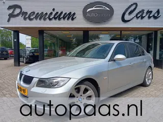 BMW 3 Serie 318i Business Line|ORG NL|DEALERONDH|NAV GROOT|COMFT SEAT|BREEDSET|ZEER NETJES