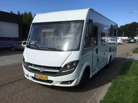 Buerstner LYSEO T 690G AUTOMAAT