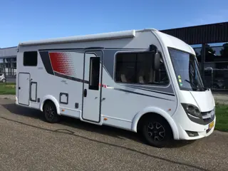 Foto 19 van Buerstner LYSEO T 690G AUTOMAAT