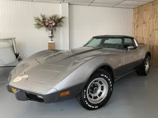 Chevrolet CORVETTE , 25TH ANNIVERSARY,NL GELEVERD, ,MATCHING NUMBERS, UNIEK, WEINIG KM, ETC...