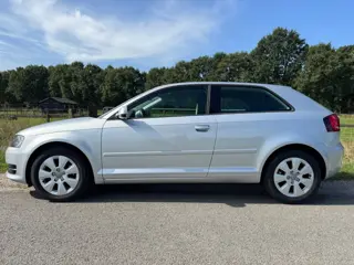 Foto 13 van Audi A3 1.2 TFSI Style DEALER onderhouden|Nieuwe distributie