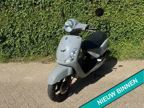 SYM Fiddle 2 45 km EURO4 Rich Grey BETAAL met in3