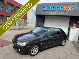 Peugeot 306 xs 1.8 16v Premier main l One owner I Un unico propietario l Dealer maintained ! BEZICHT