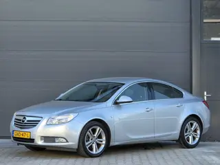 Opel Insignia 1.8 Cosmo goed onderhouden apk '27!