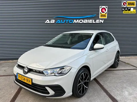 Volkswagen Polo 1.0 TSI Life PARKEER SENSOREN/ CARPLAY/ KEYLESS