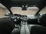 Foto 24 van BMW X5 M Competition Pano| Harman kardon| Head up