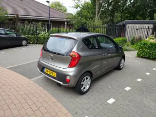 Foto 5 van Kia Picanto 1.0 CVVT airco LM *130.000km*
