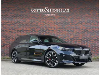 BMW 5 Serie Touring 550e xDrive | Pano - Trekhaak - HUD