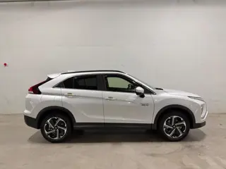 Mitsubishi Eclipse Cross 2.4 PHEV First Edition Navi Clima Camera