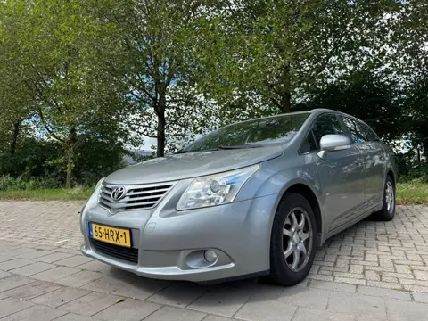 Toyota Avensis Wagon 1.8 VVTi Dynamic