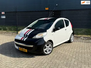 Peugeot 107 1.0-12V Accent |Nieuwe APK|
