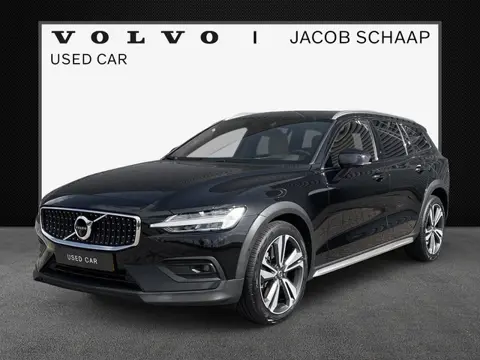 Volvo V60 Cross Country B5 AWD Pro / Amber nappaleder / Head-up display / Massagefunctie voorstoelen