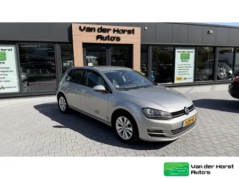 Volkswagen Golf 1.2 TSI CUP Edition (bj 2015)