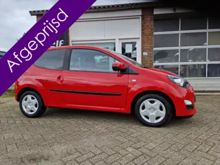 Renault Twingo 1.2-16V "Expression" Stoelverwarming - Isofix- Apk 30-05-2027 !!!