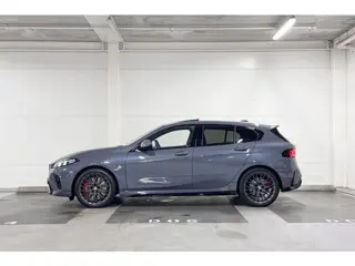 Foto 13 van BMW 1 Serie 120 M Sport Design Edition Panoramadak | Harman Kardon