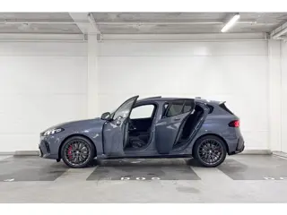Foto 14 van BMW 1 Serie 120 M Sport Design Edition Panoramadak | Harman Kardon