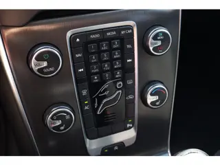 Foto 19 van Volvo V40 1.6 T2 Summum - Navi - Stoelverwarming
