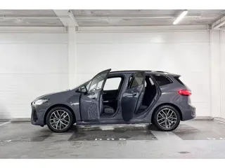 Foto 14 van BMW 2 Serie Active Tourer 225e xDrive M Sport | driving Assistent prof.