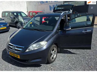 Honda FR-V 1.7i Comfort 6 personenauto