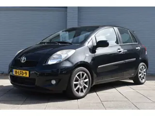 Toyota Yaris 1.3 VVTi Aspiration Automaat 100pk | Parkeersensoren achter | Airco | Elektrische ramen