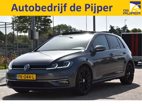Volkswagen Golf 1.0 TSI Comfortline Business 111 pk | Open dak | Carplay | Stoelverwarming & massage