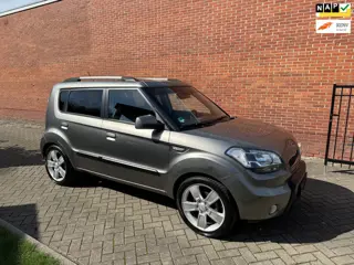 Kia Soul 1.6 X-ecutive Airco Navi Schuifdak