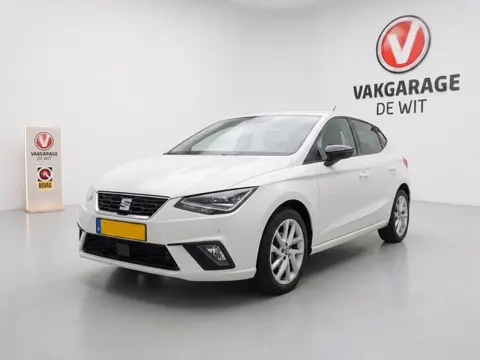 SEAT Ibiza 1.0 EcoTSI FR Business Connect Automaat (2023) | Camera | ACC | Stoelverwarming | BOVAG