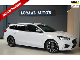 Ford Focus Wagon 1.0 EcoBoost ST Line Business | NAVI | BI-XENON | AIRCO | TREKHAAK | PDC |NAP | APK