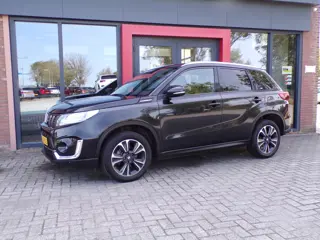 Suzuki Vitara 1.5 Hybrid Style Trekhaak Navi PDC Camera Stoelverw. NAP!!!