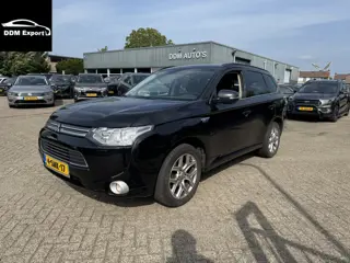 Mitsubishi Outlander 2.0 PHEV Intense + (bj 2013)