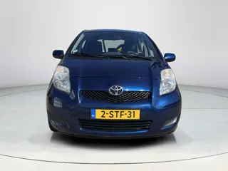 Foto 19 van Toyota Yaris 1.3 VVTi Comfort | 5 deurs | Licht metalen velgen | Incl. servicebeurt en APK |