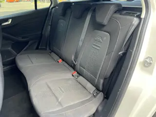 Foto 16 van Ford FOCUS Wagon 1.5 EcoBlue Active | Winter pack! | Camera | Apple Carplay