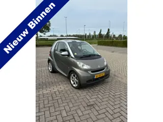 Smart Fortwo Coupé 1.0 Passion Aut Leder en triangel voor achter de camper