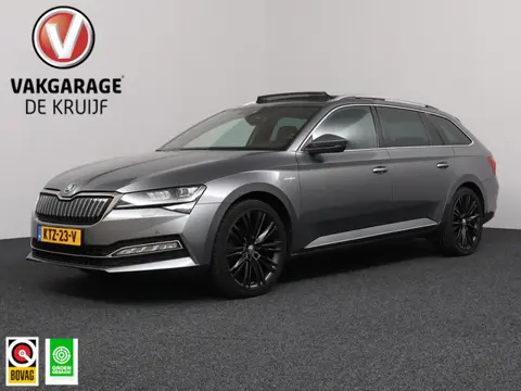 Skoda Superb Combi 1.4 TSI iV Sportline Business Laurin & Klement | BOMVOL! | Panoramadak | Trekhaak