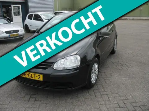 Volkswagen Golf 1.6 FSI Trendline