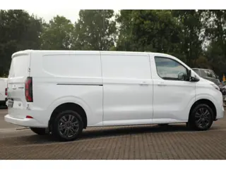 Foto 18 van Ford E-Transit Custom 340 L2H1 Limited | 71 kWh | 160kW/218pk | Leder | L+R Schuifdeur | Pro Power |