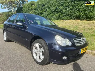 Mercedes-Benz C-klasse 200 CDI Classic - Nette auto! nagenoeg geen roest