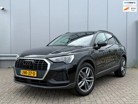 Audi Q3 35 TFSI Advanced | Navigatie | Trekhaak | Leder | Stoelverwarming